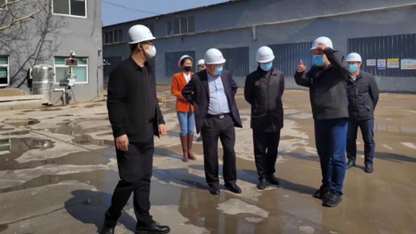 市住房和城鄉(xiāng)建設局劉玉勇局長、 市建筑工程管理服務中心孫雷主任一行 到我公司調研、指導